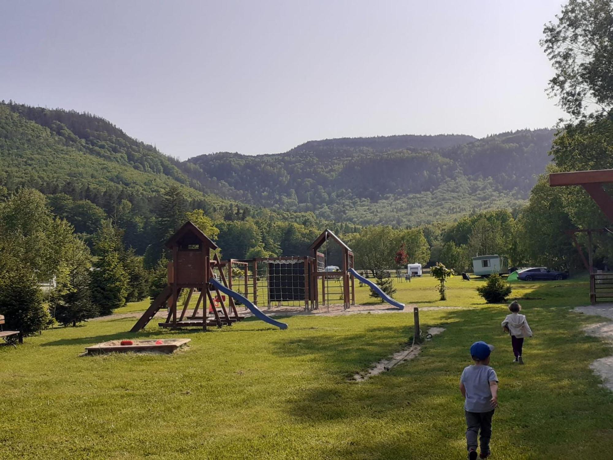 Otulina Dom W Gorach Stolowych Pod Szczelincem Pogranicze Pl-Cz Radkow Exterior photo